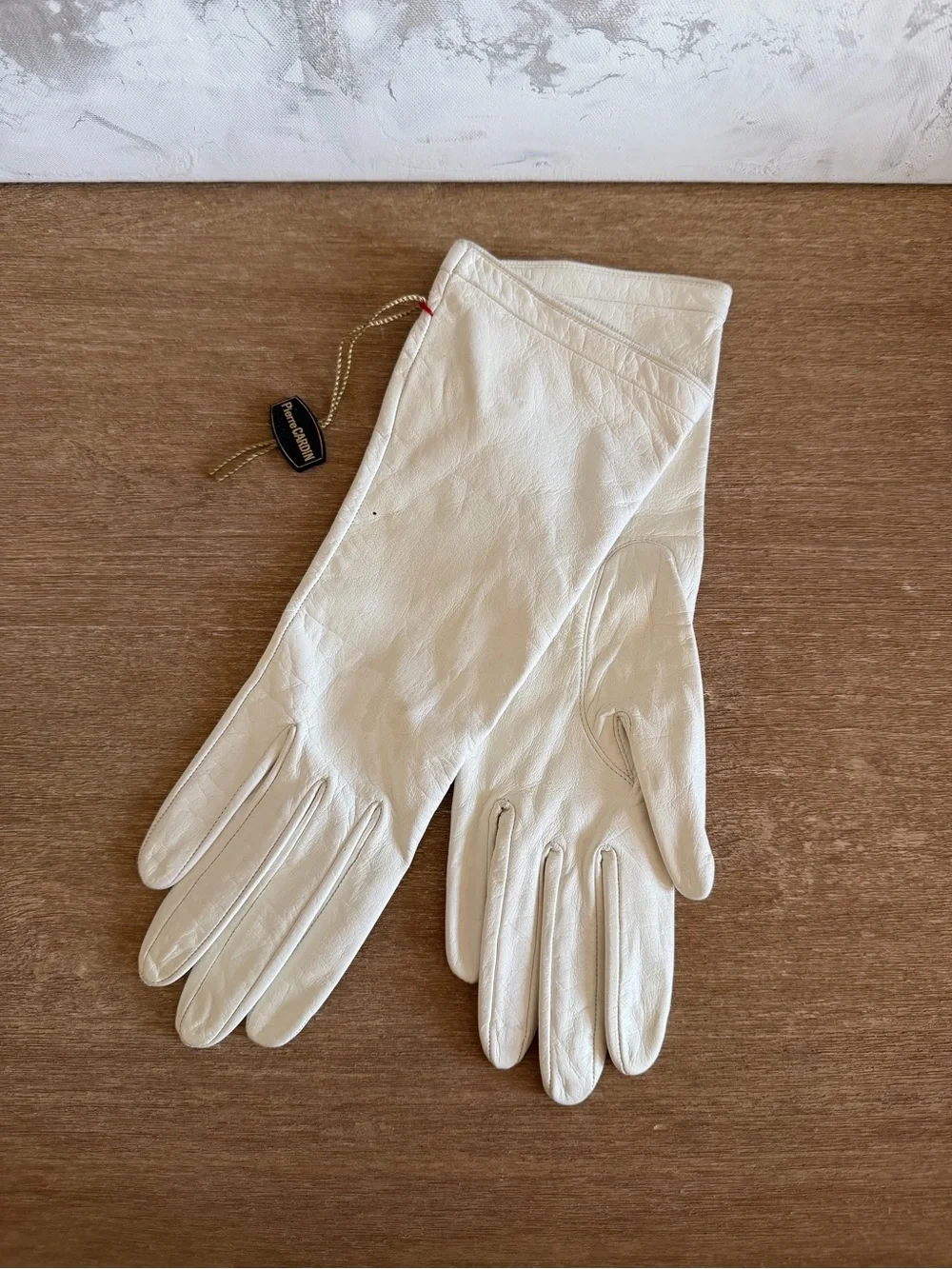 Vintage Pierre Cardin Ivory Leather Women's Gloves